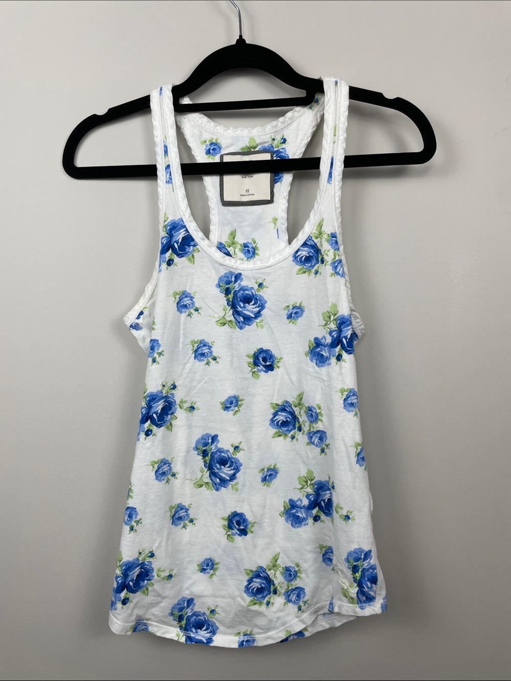 Abercrombie & Fitch Vintage Y2K White Racerback Tank with Blue Floral Print